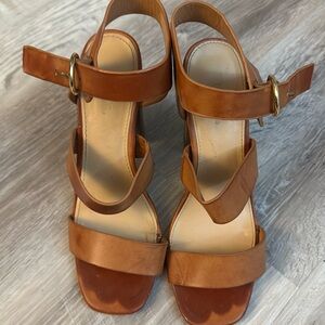 Beautiful brown heels